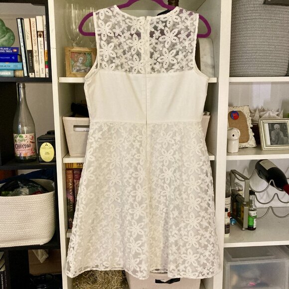 NWT Calvin Klein White Lace Dress 12 - Picture 2 of 8